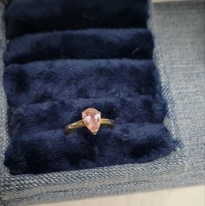 Fitted Fashion ring with teardrop pink gemstone